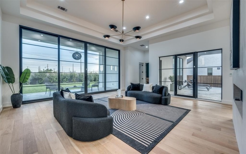 3527 Torrance Boulevard, Frisco, TX 75034, 5 Bedrooms Bedrooms, ,6 BathroomsBathrooms,Residential,For Sale,3527 Torrance Boulevard,20970058