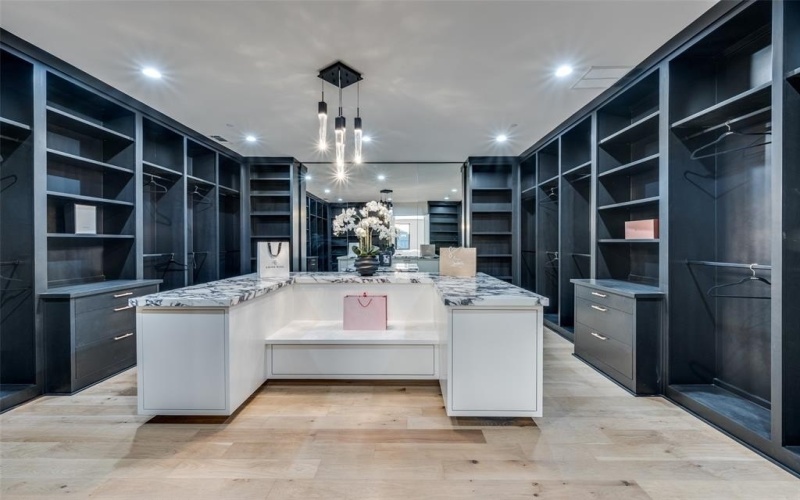 3527 Torrance Boulevard, Frisco, TX 75034, 5 Bedrooms Bedrooms, ,6 BathroomsBathrooms,Residential,For Sale,3527 Torrance Boulevard,20970058