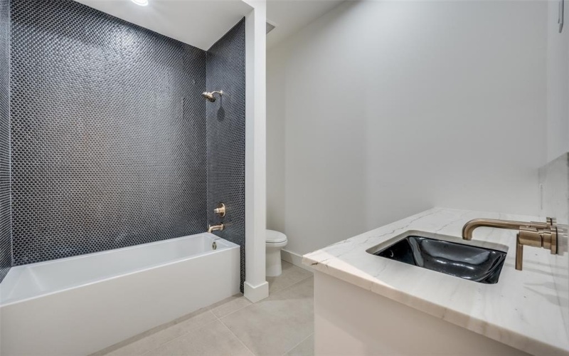 3527 Torrance Boulevard, Frisco, TX 75034, 5 Bedrooms Bedrooms, ,6 BathroomsBathrooms,Residential,For Sale,3527 Torrance Boulevard,20970058