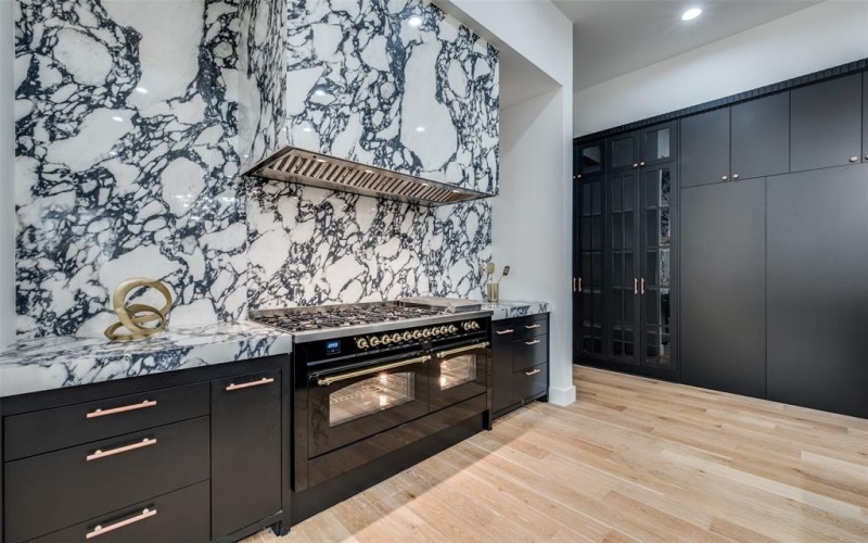 3527 Torrance Boulevard, Frisco, TX 75034, 5 Bedrooms Bedrooms, ,6 BathroomsBathrooms,Residential,For Sale,3527 Torrance Boulevard,20970058