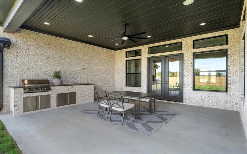 213 Amistad, McGregor, TX 76657, 5 Bedrooms Bedrooms, ,3 BathroomsBathrooms,Residential,For Sale,213 Amistad,20970068