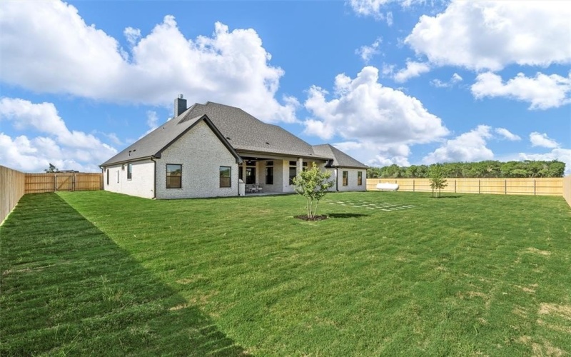 213 Amistad, McGregor, TX 76657, 5 Bedrooms Bedrooms, ,3 BathroomsBathrooms,Residential,For Sale,213 Amistad,20970068