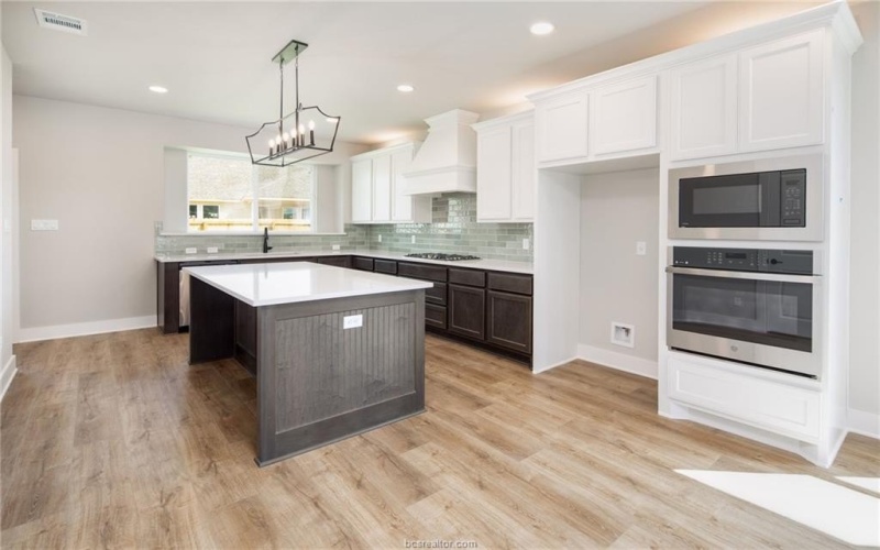 2504 Bramber, College Station, TX 77845, 4 Bedrooms Bedrooms, ,3 BathroomsBathrooms,Residential,For Sale,2504 Bramber,24011903