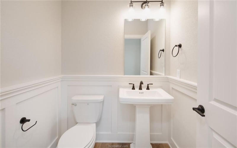2504 Bramber, College Station, TX 77845, 4 Bedrooms Bedrooms, ,3 BathroomsBathrooms,Residential,For Sale,2504 Bramber,24011903