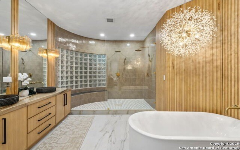 6 Turin Ct, San Antonio, TX 78257, 5 Bedrooms Bedrooms, ,5 BathroomsBathrooms,Residential,For Sale,6 Turin Ct,1875984