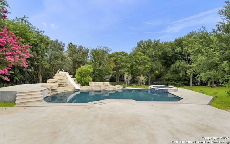 6 Turin Ct, San Antonio, TX 78257, 5 Bedrooms Bedrooms, ,5 BathroomsBathrooms,Residential,For Sale,6 Turin Ct,1875984