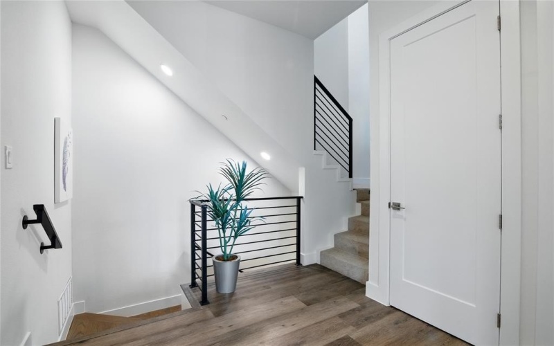 4640 Munger Avenue #102, Dallas, TX 75204, 2 Bedrooms Bedrooms, ,2 BathroomsBathrooms,Residential,For Sale,4640 Munger Avenue,20969718