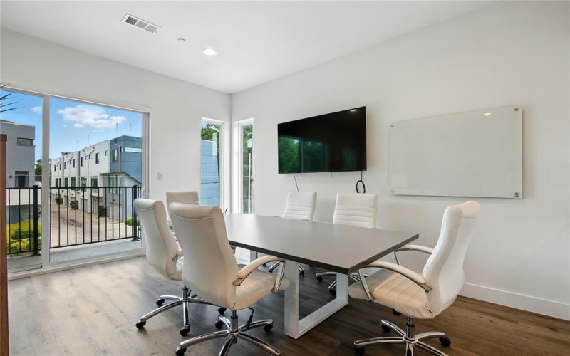 4640 Munger Avenue #102, Dallas, TX 75204, 2 Bedrooms Bedrooms, ,2 BathroomsBathrooms,Residential,For Sale,4640 Munger Avenue,20969718