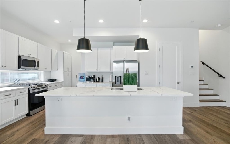 4640 Munger Avenue #102, Dallas, TX 75204, 2 Bedrooms Bedrooms, ,2 BathroomsBathrooms,Residential,For Sale,4640 Munger Avenue,20969718