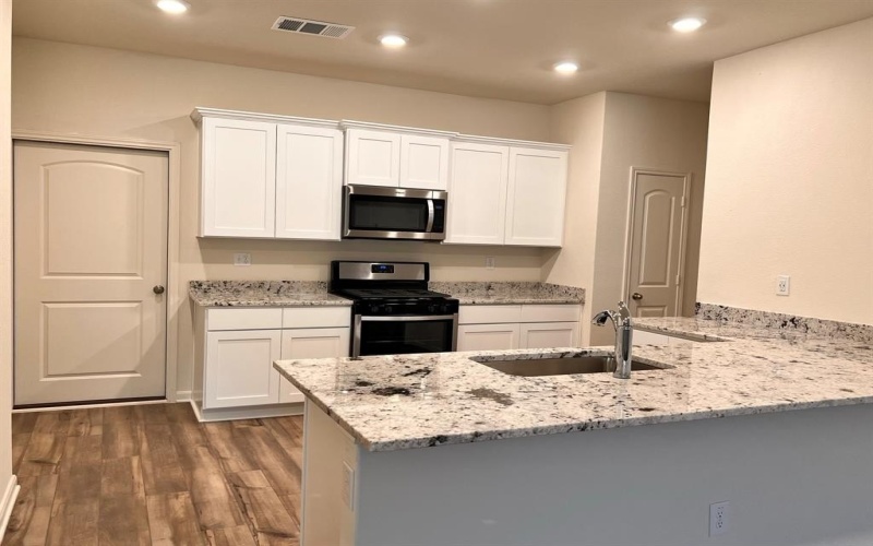 316 Marsh Lane, Princeton, TX 75407, 3 Bedrooms Bedrooms, ,2 BathroomsBathrooms,Residential Lease,For Rent,316 Marsh Lane,20970323