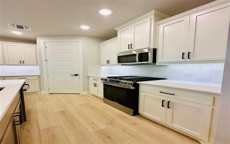 4801 Maxwell Drive, McKinney, TX 75071, 3 Habitaciones Habitaciones , ,2 BañosBaños,Residential Lease,En Alquiler,4801 Maxwell Drive,20970370