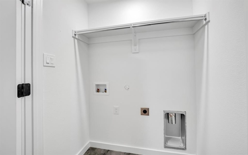 5806 Bryan Parkway #4, Dallas, TX 75206, 2 Habitaciones Habitaciones , ,2 BañosBaños,Residential Lease,En Alquiler,5806 Bryan Parkway,20970520