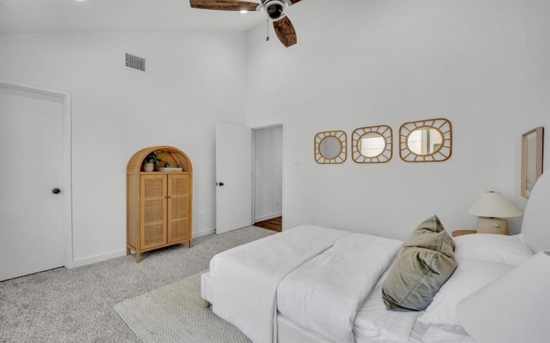 5806 Bryan Parkway #4, Dallas, TX 75206, 2 Habitaciones Habitaciones , ,2 BañosBaños,Residential Lease,En Alquiler,5806 Bryan Parkway,20970520
