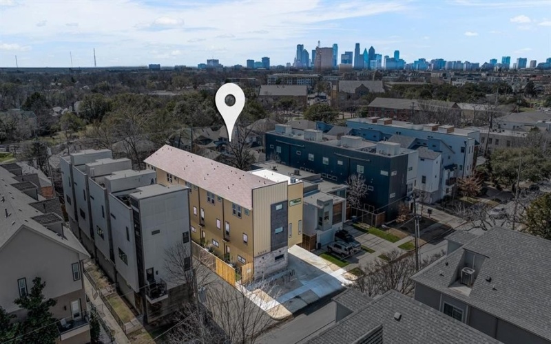 5806 Bryan Parkway #4, Dallas, TX 75206, 2 Habitaciones Habitaciones , ,2 BañosBaños,Residential Lease,En Alquiler,5806 Bryan Parkway,20970520
