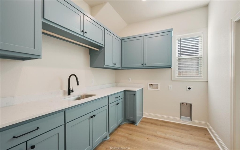 4277 Padova, College Station, TX 77845, 5 Bedrooms Bedrooms, ,5 BathroomsBathrooms,Residential,For Sale,4277 Padova,24012098