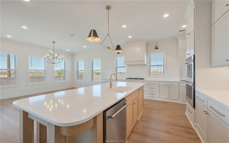 4277 Padova, College Station, TX 77845, 5 Bedrooms Bedrooms, ,5 BathroomsBathrooms,Residential,For Sale,4277 Padova,24012098