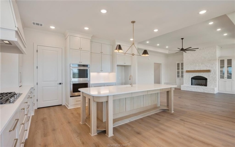 4277 Padova, College Station, TX 77845, 5 Bedrooms Bedrooms, ,5 BathroomsBathrooms,Residential,For Sale,4277 Padova,24012098