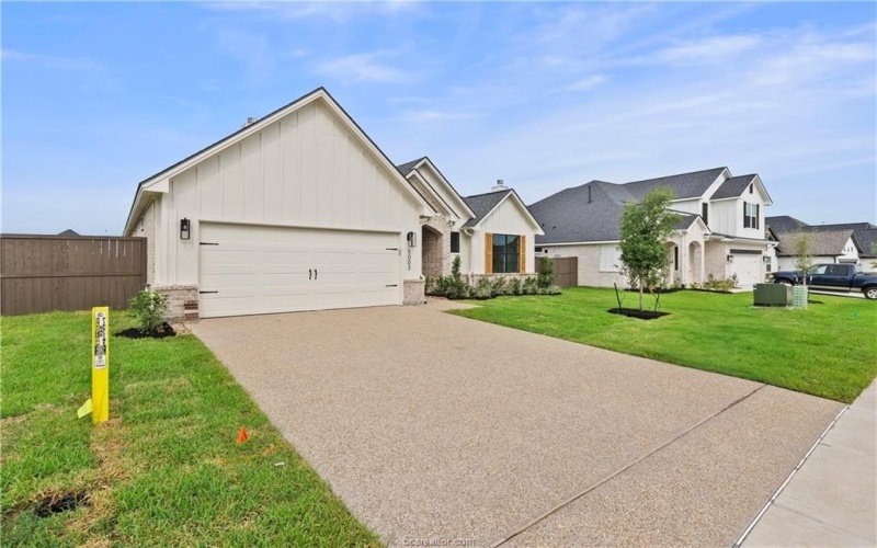 5003 Royal Arch Drive, Bryan, TX 77802, 3 Bedrooms Bedrooms, ,2 BathroomsBathrooms,Residential,For Sale,5003 Royal Arch Drive,25001751