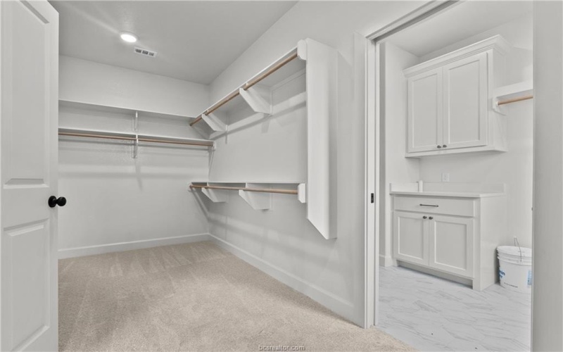 5003 Royal Arch Drive, Bryan, TX 77802, 3 Bedrooms Bedrooms, ,2 BathroomsBathrooms,Residential,For Sale,5003 Royal Arch Drive,25001751