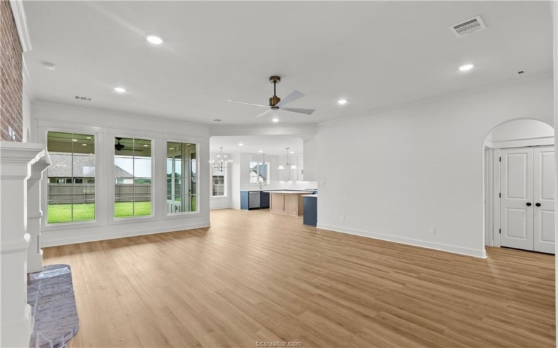 5003 Royal Arch Drive, Bryan, TX 77802, 3 Bedrooms Bedrooms, ,2 BathroomsBathrooms,Residential,For Sale,5003 Royal Arch Drive,25001751