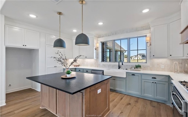 2160 Madden, College Station, TX 77845, 4 Bedrooms Bedrooms, ,3 BathroomsBathrooms,Residential,For Sale,2160 Madden,25005909