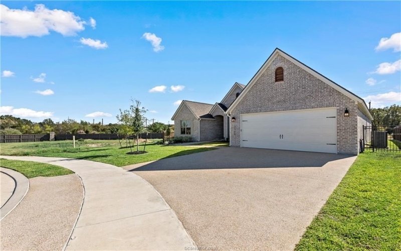 2160 Madden, College Station, TX 77845, 4 Bedrooms Bedrooms, ,3 BathroomsBathrooms,Residential,For Sale,2160 Madden,25005909