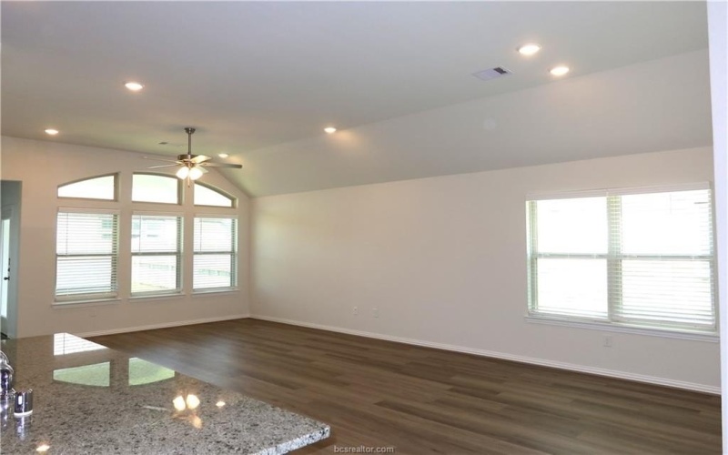 6306 Fulton Drive, College Station, TX 77845, 4 Habitaciones Habitaciones , ,3 BañosBaños,Residential Lease,En Alquiler,6306 Fulton Drive,25007004