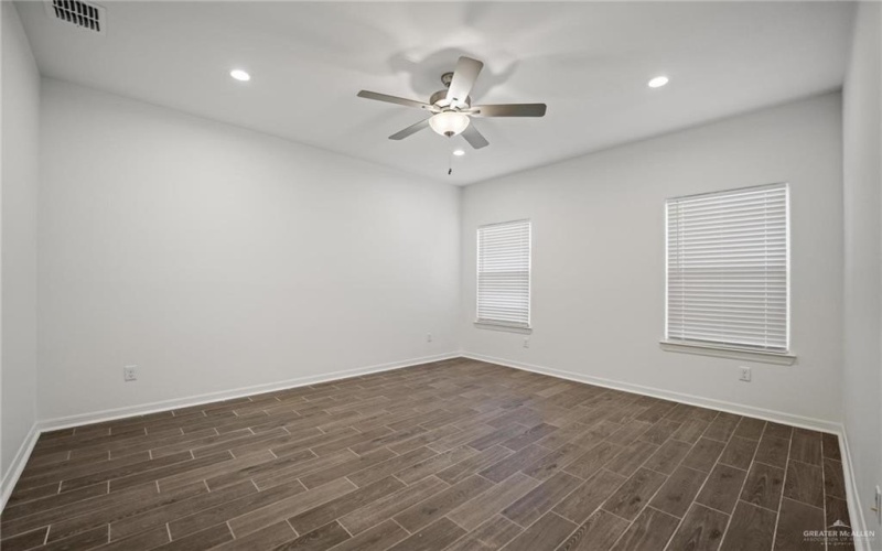 8308 N 35th Street, McAllen, TX 78504, 3 Bedrooms Bedrooms, ,2 BathroomsBathrooms,Residential,For Sale,8308 N 35th Street,473765