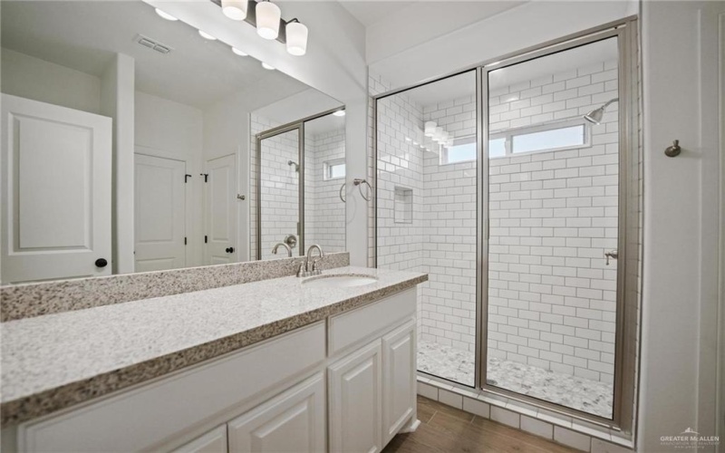 8306 N 34th Lane, McAllen, TX 78504, 3 Bedrooms Bedrooms, ,2 BathroomsBathrooms,Residential,For Sale,8306 N 34th Lane,473790