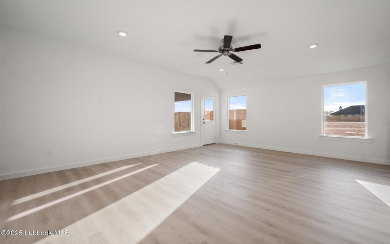 7803 93rd Street, Lubbock, TX 79424, 4 Bedrooms Bedrooms, ,3 BathroomsBathrooms,Residential,For Sale,7803 93rd Street,202556345