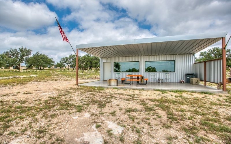 19621 Bluff Rd, Christoval, TX 76935, ,Commercial Sale,En Venta,19621 Bluff Rd,127869
