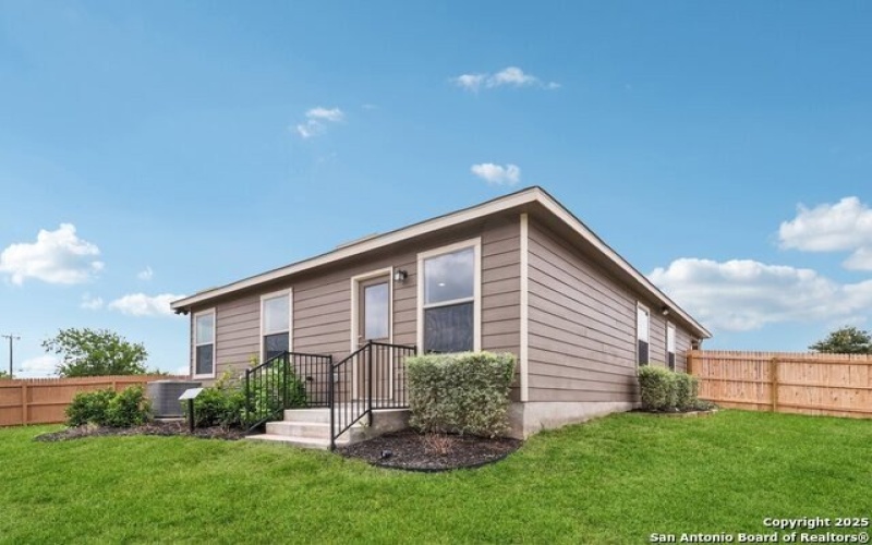 10407 Caddo, San Antonio, TX 78224, 3 Bedrooms Bedrooms, ,2 BathroomsBathrooms,Residential Lease,For Rent,10407 Caddo,1876082
