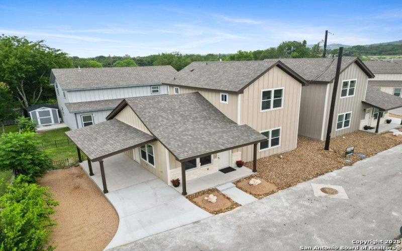 302 Riley Way, Kerrville, TX 78028, 3 Bedrooms Bedrooms, ,2 BathroomsBathrooms,Residential,For Sale,302 Riley Way,1876091