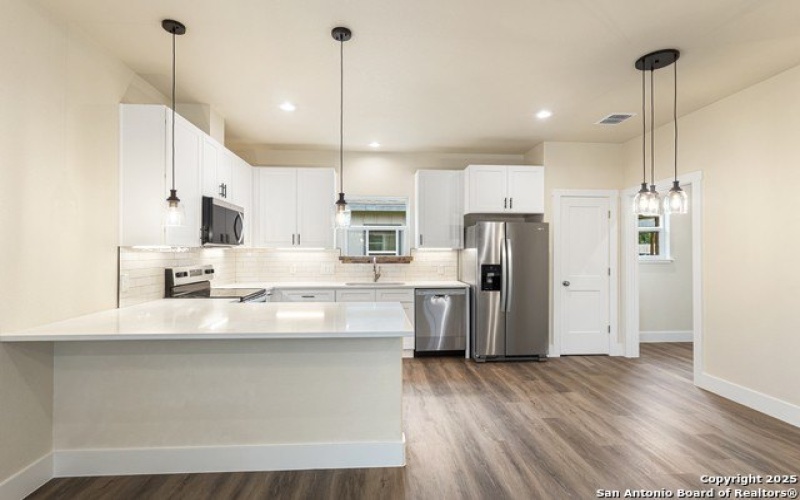 302 Riley Way, Kerrville, TX 78028, 3 Bedrooms Bedrooms, ,2 BathroomsBathrooms,Residential,For Sale,302 Riley Way,1876091