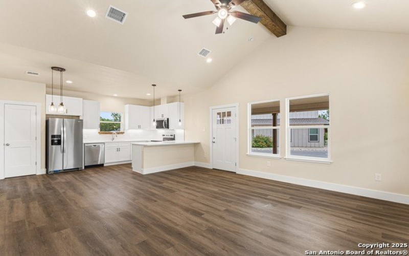 304 Riley Way, Kerrville, TX 78028, 3 Bedrooms Bedrooms, ,2 BathroomsBathrooms,Residential,For Sale,304 Riley Way,1876118