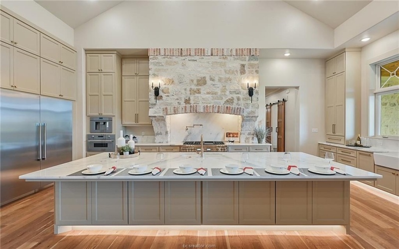 2317 Storyteller Court, College Station, TX 77845-2223, 5 Bedrooms Bedrooms, ,7 BathroomsBathrooms,Residential,For Sale,2317 Storyteller Court,24013303