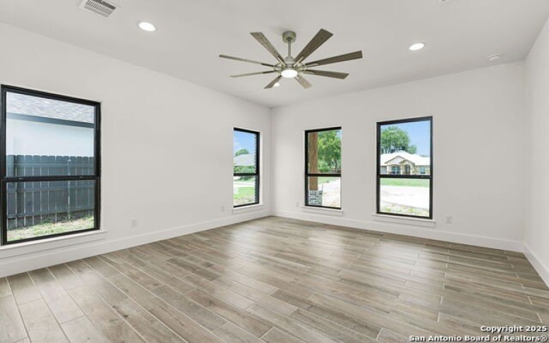 249 Sandpiper Lane, McQueeney, TX 78123, 3 Bedrooms Bedrooms, ,2 BathroomsBathrooms,Residential,For Sale,249 Sandpiper Lane,1876210