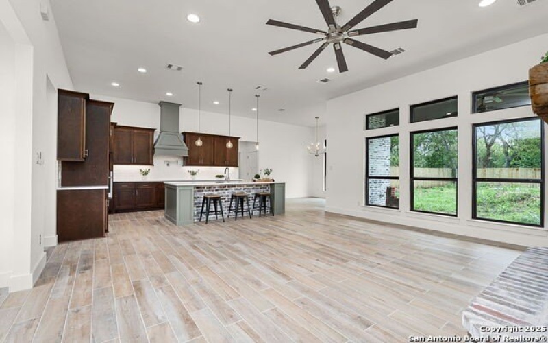 249 Sandpiper Lane, McQueeney, TX 78123, 3 Bedrooms Bedrooms, ,2 BathroomsBathrooms,Residential,For Sale,249 Sandpiper Lane,1876210