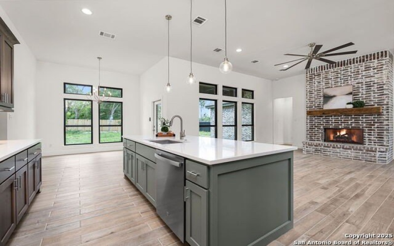 249 Sandpiper Lane, McQueeney, TX 78123, 3 Bedrooms Bedrooms, ,2 BathroomsBathrooms,Residential,For Sale,249 Sandpiper Lane,1876210