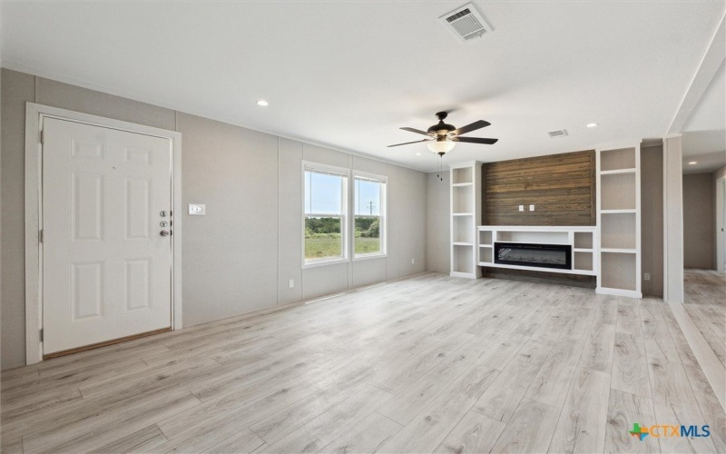 1287 County Road 402, Flatonia, TX 78941, 4 Habitaciones Habitaciones , ,2 BañosBaños,Residential,En Venta,1287 County Road 402,583544