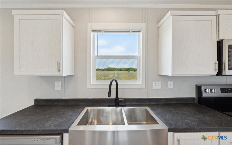 1287 County Road 402, Flatonia, TX 78941, 4 Habitaciones Habitaciones , ,2 BañosBaños,Residential,En Venta,1287 County Road 402,583544