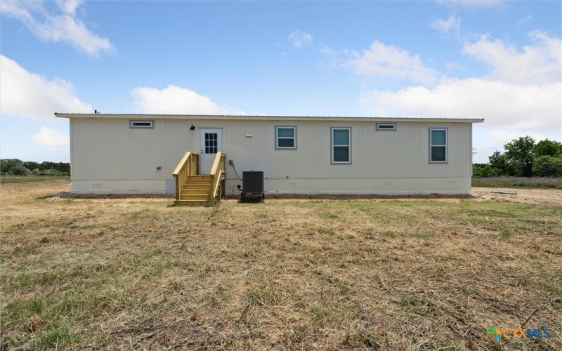 1287 County Road 402, Flatonia, TX 78941, 4 Habitaciones Habitaciones , ,2 BañosBaños,Residential,En Venta,1287 County Road 402,583544