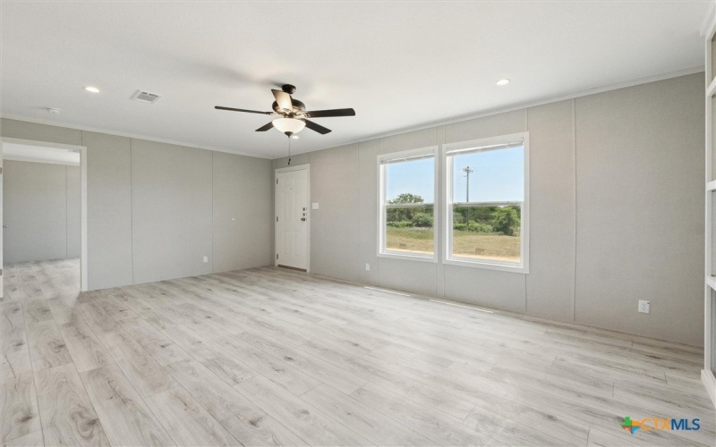1287 County Road 402, Flatonia, TX 78941, 4 Habitaciones Habitaciones , ,2 BañosBaños,Residential,En Venta,1287 County Road 402,583544