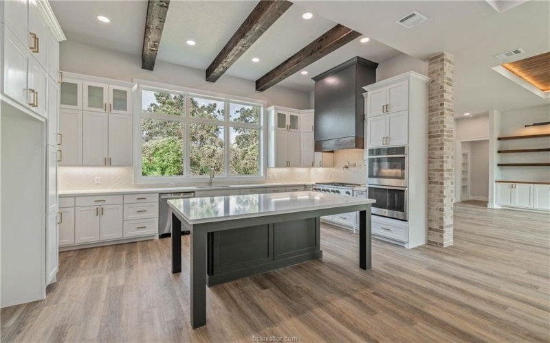 4374 Berkshire, Franklin, TX 77856, 4 Bedrooms Bedrooms, ,3 BathroomsBathrooms,Residential,For Sale,4374 Berkshire,24013711
