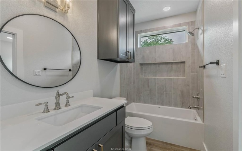 4374 Berkshire, Franklin, TX 77856, 4 Bedrooms Bedrooms, ,3 BathroomsBathrooms,Residential,For Sale,4374 Berkshire,24013711