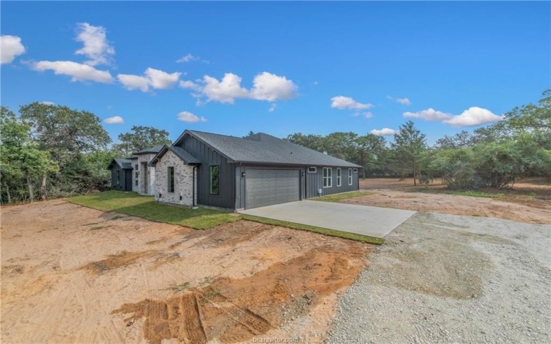 4374 Berkshire, Franklin, TX 77856, 4 Bedrooms Bedrooms, ,3 BathroomsBathrooms,Residential,For Sale,4374 Berkshire,24013711