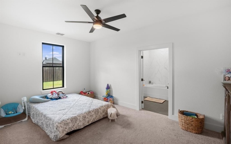4949 County Road 2208, Greenville, TX 75402, 4 Habitaciones Habitaciones , ,3 BañosBaños,Residential,En Venta,4949 County Road 2208,20953495