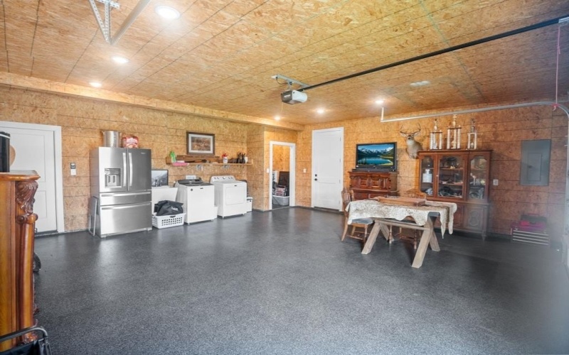 4949 County Road 2208, Greenville, TX 75402, 4 Habitaciones Habitaciones , ,3 BañosBaños,Residential,En Venta,4949 County Road 2208,20953495