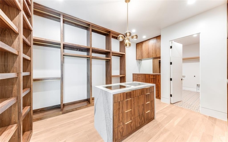 10142 Coppedge Lane, Dallas, TX 75229, 5 Bedrooms Bedrooms, ,6 BathroomsBathrooms,Residential,For Sale,10142 Coppedge Lane,20969760