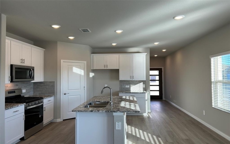 4800 Everly Court, Princeton, TX 75071, 3 Bedrooms Bedrooms, ,2 BathroomsBathrooms,Residential Lease,For Rent,4800 Everly Court,20969964